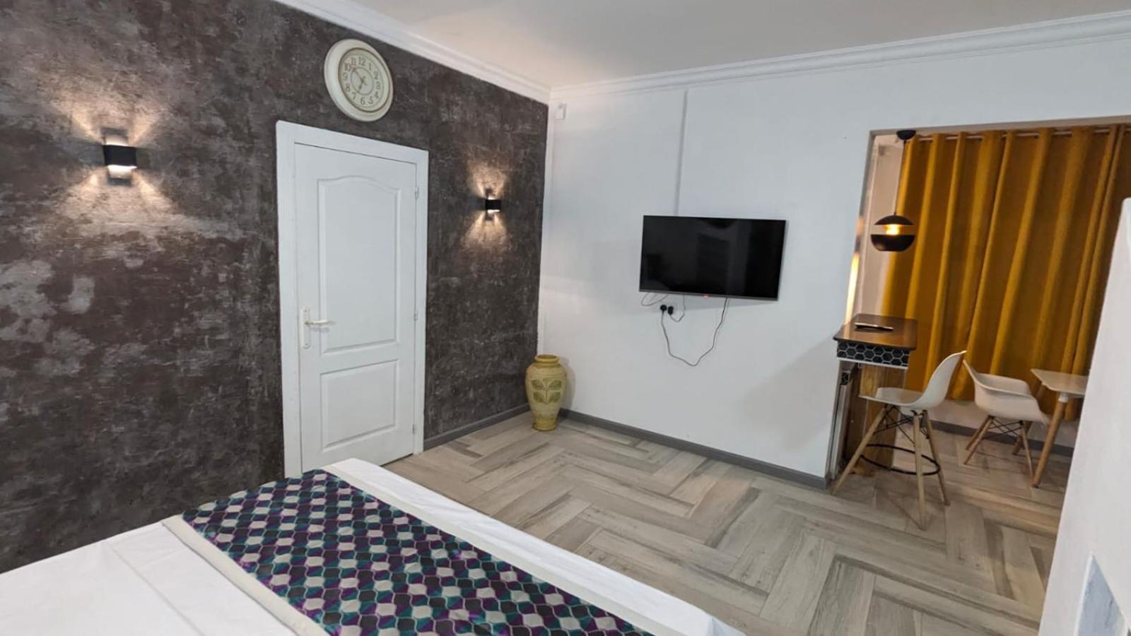 Happy House - Cosy Apartment With Private Pool And Walking Distance To Blue Bay Beach Eksteriør bilde