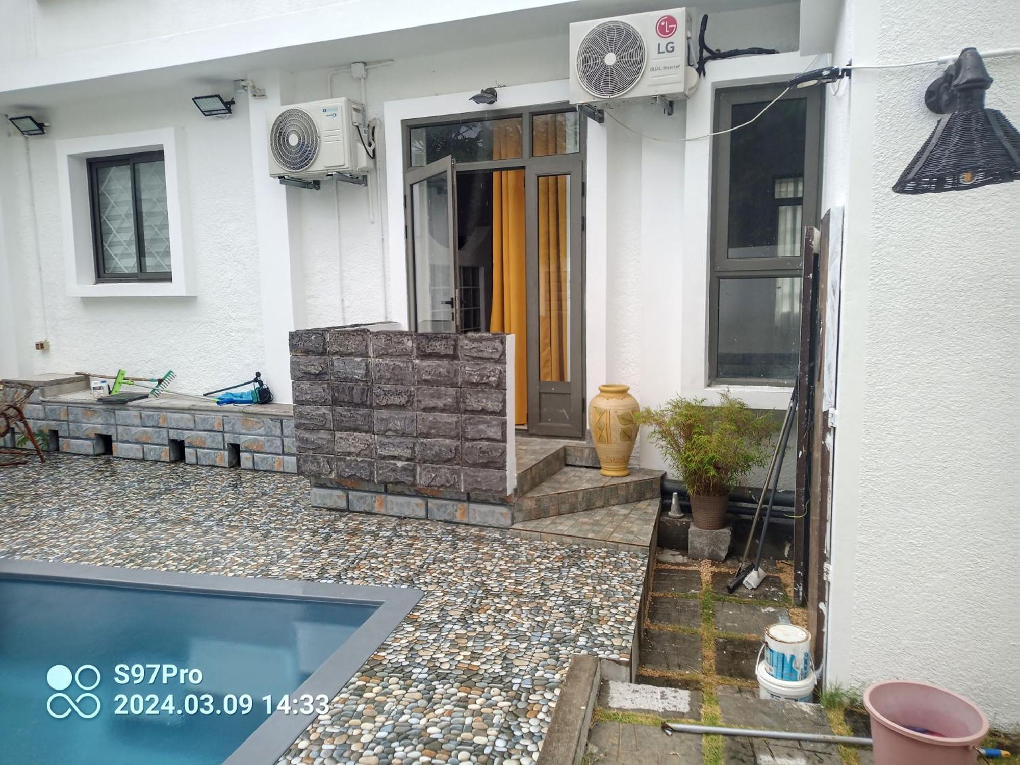 Happy House - Cosy Apartment With Private Pool And Walking Distance To Blue Bay Beach Eksteriør bilde